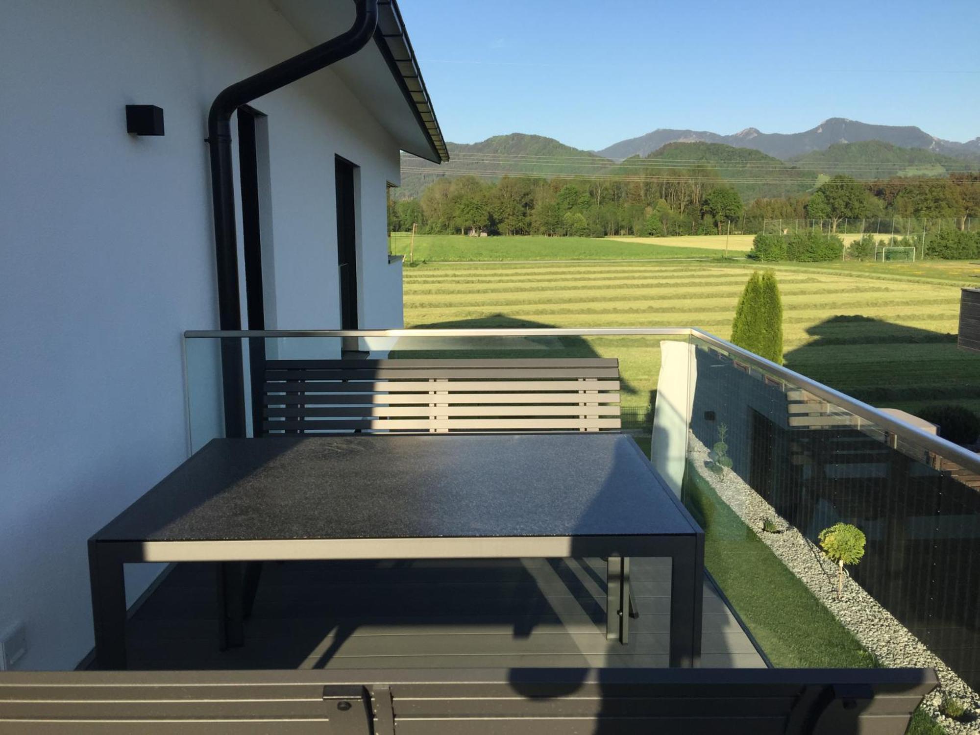 Ferienwohnung Black White Raubling Exterior photo