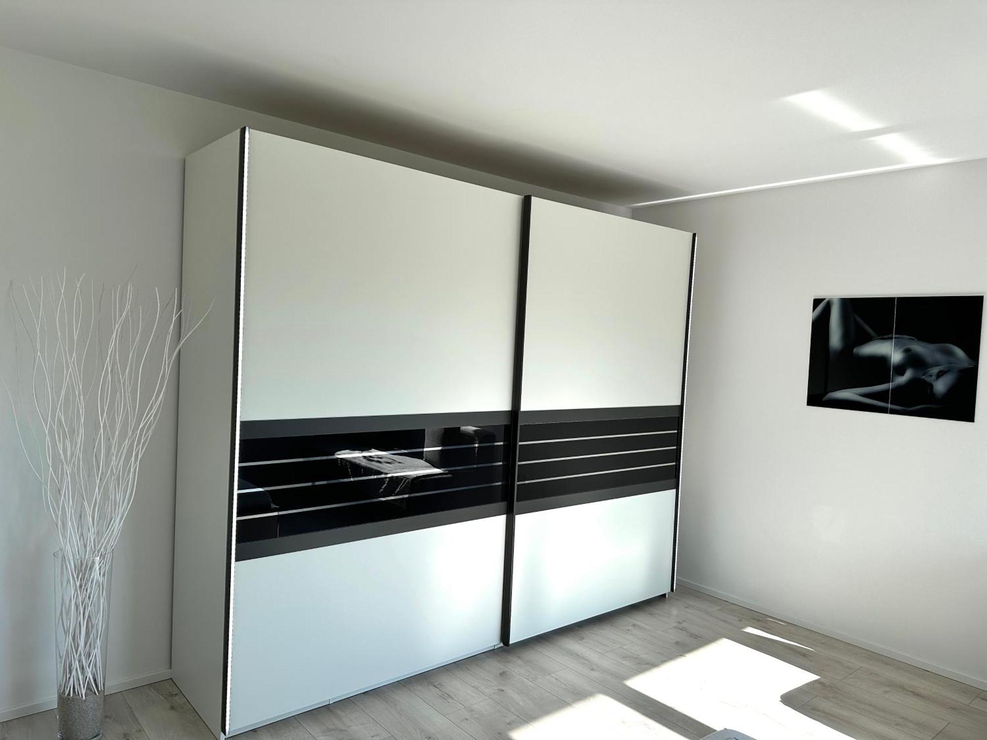 Ferienwohnung Black White Raubling Exterior photo
